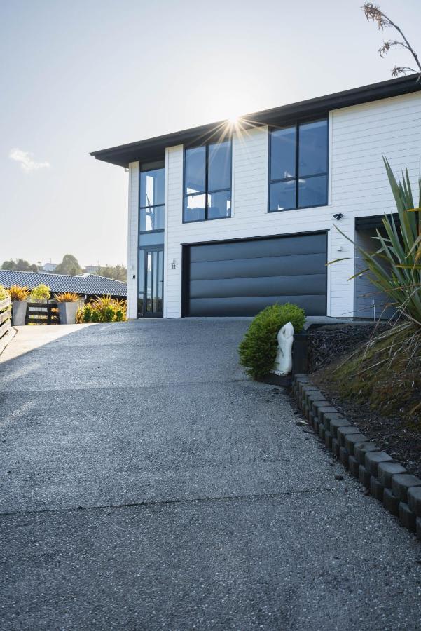 Villa Modern Family Friendly Getaway Dunedin Exterior foto
